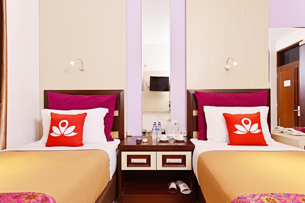 Zen Rooms Riau Natuna Bandung Eksteriør billede