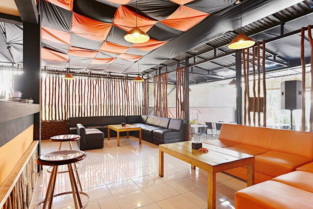 Zen Rooms Riau Natuna Bandung Eksteriør billede