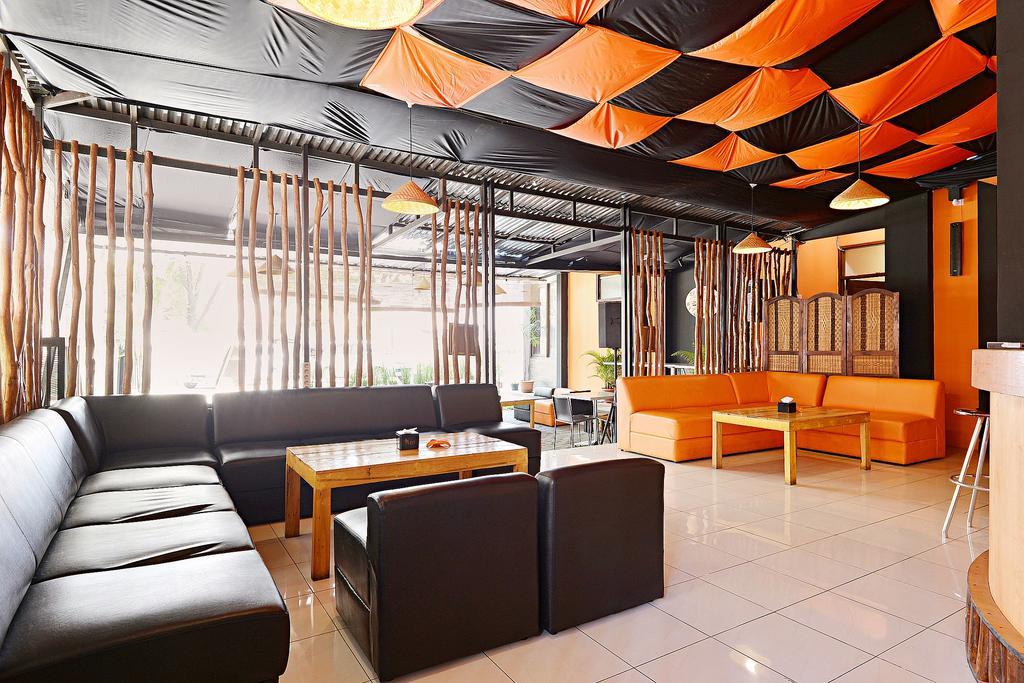 Zen Rooms Riau Natuna Bandung Eksteriør billede