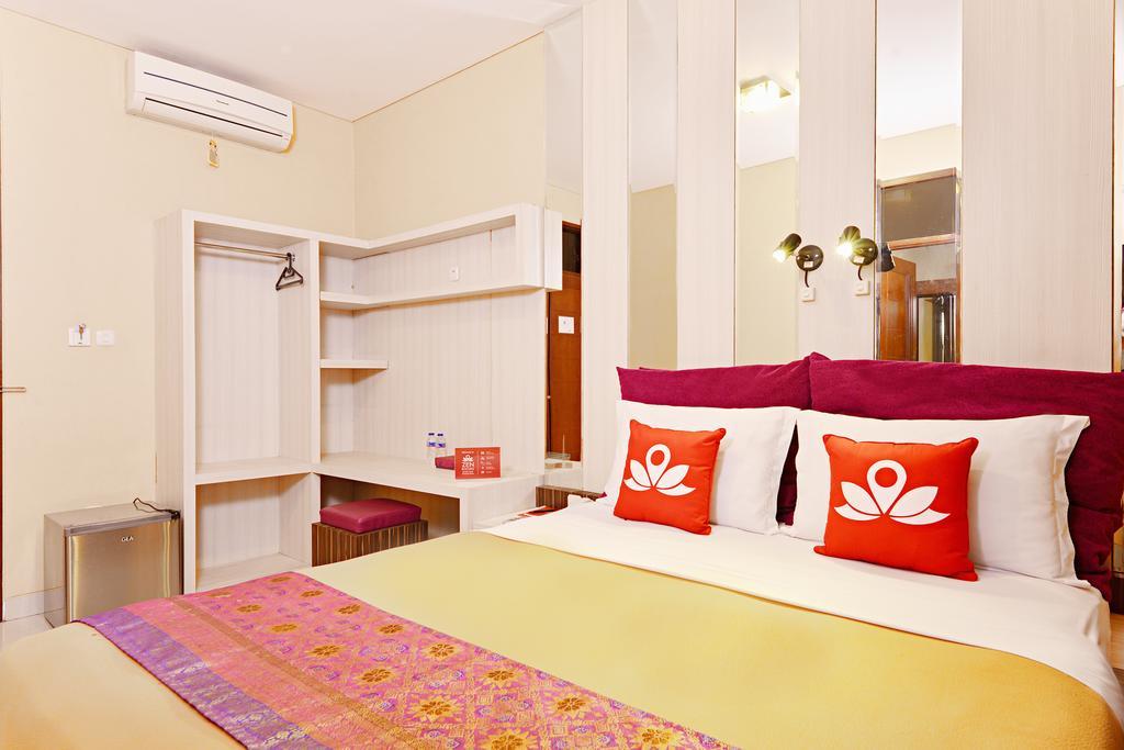 Zen Rooms Riau Natuna Bandung Eksteriør billede
