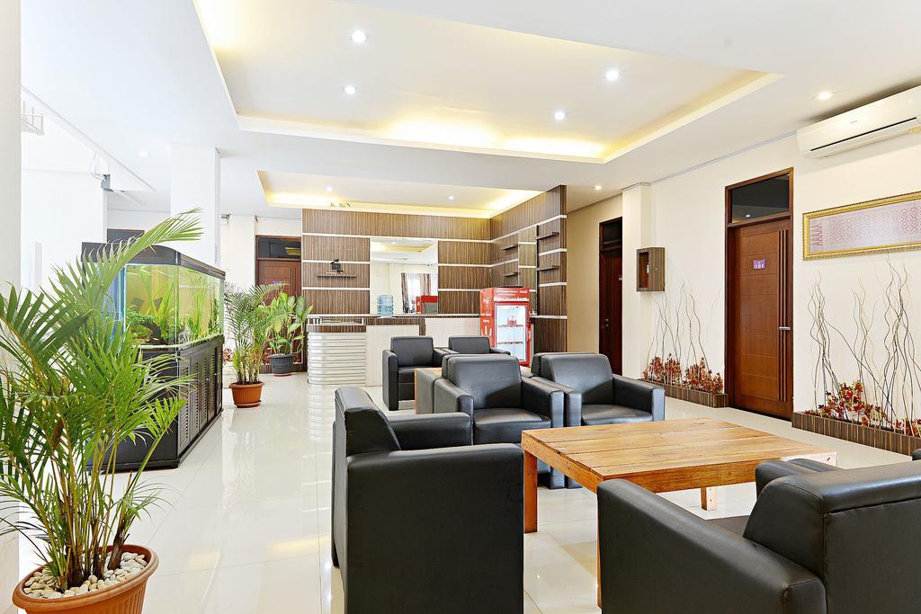 Zen Rooms Riau Natuna Bandung Eksteriør billede