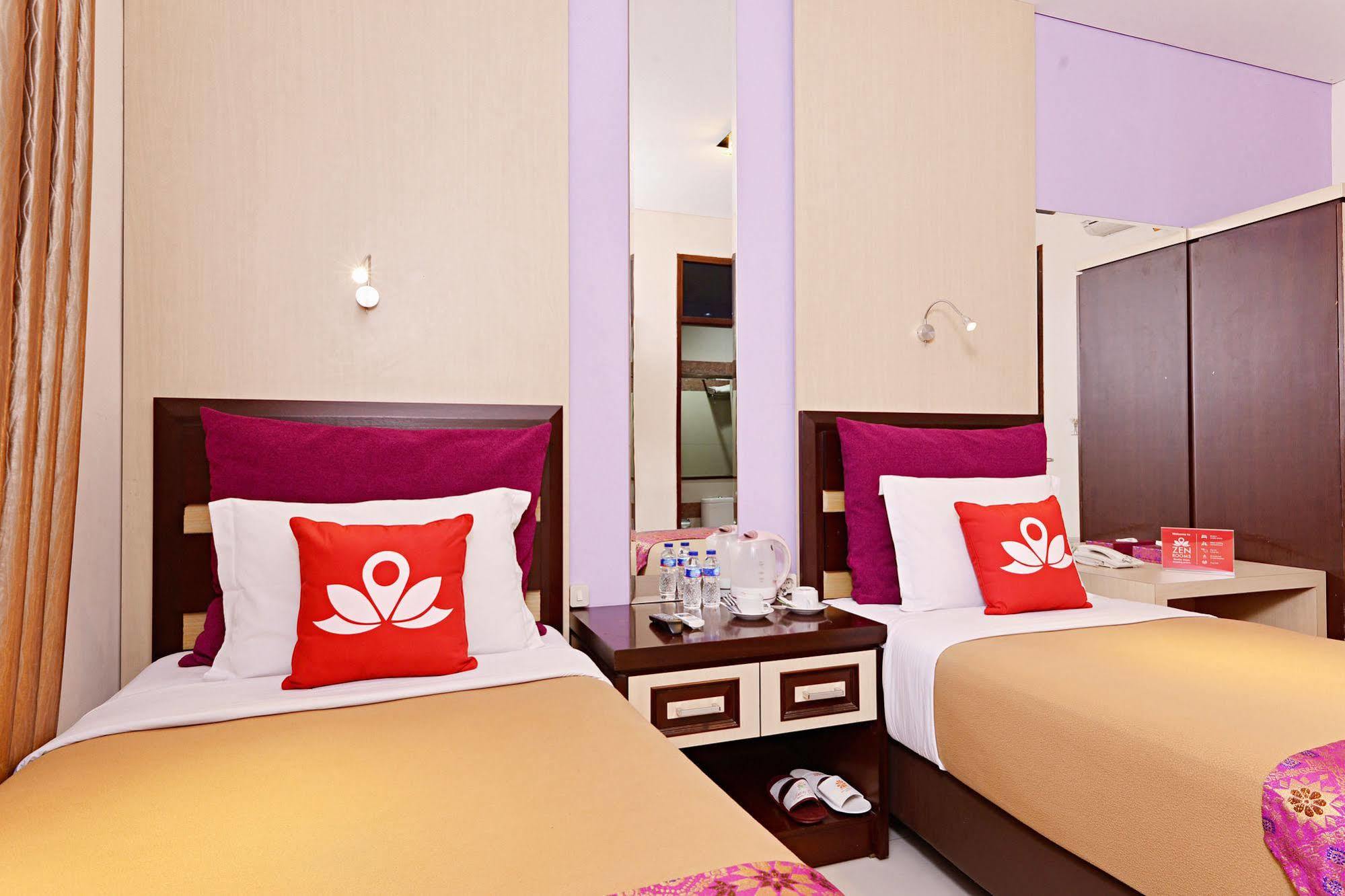 Zen Rooms Riau Natuna Bandung Eksteriør billede