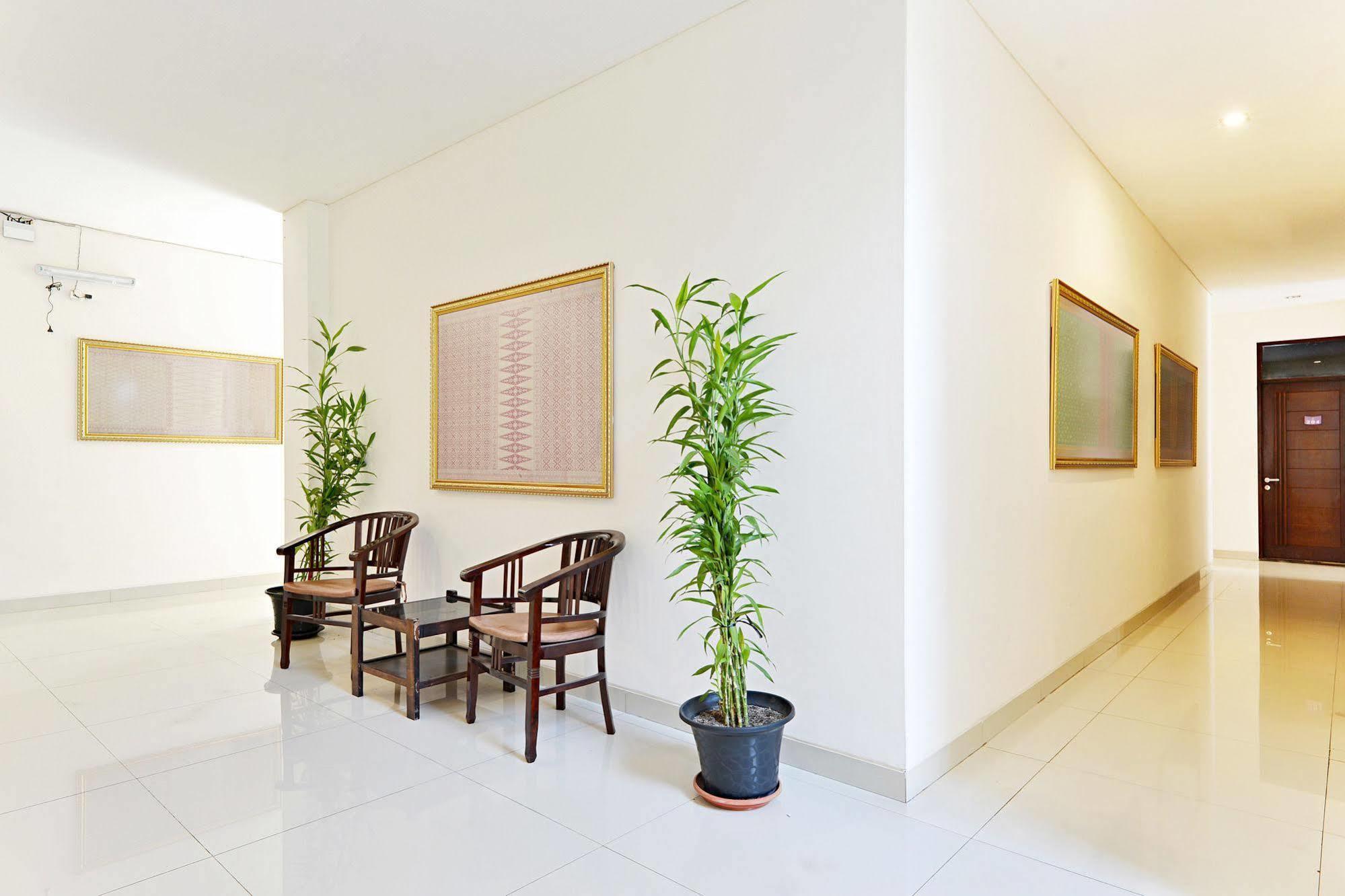 Zen Rooms Riau Natuna Bandung Eksteriør billede
